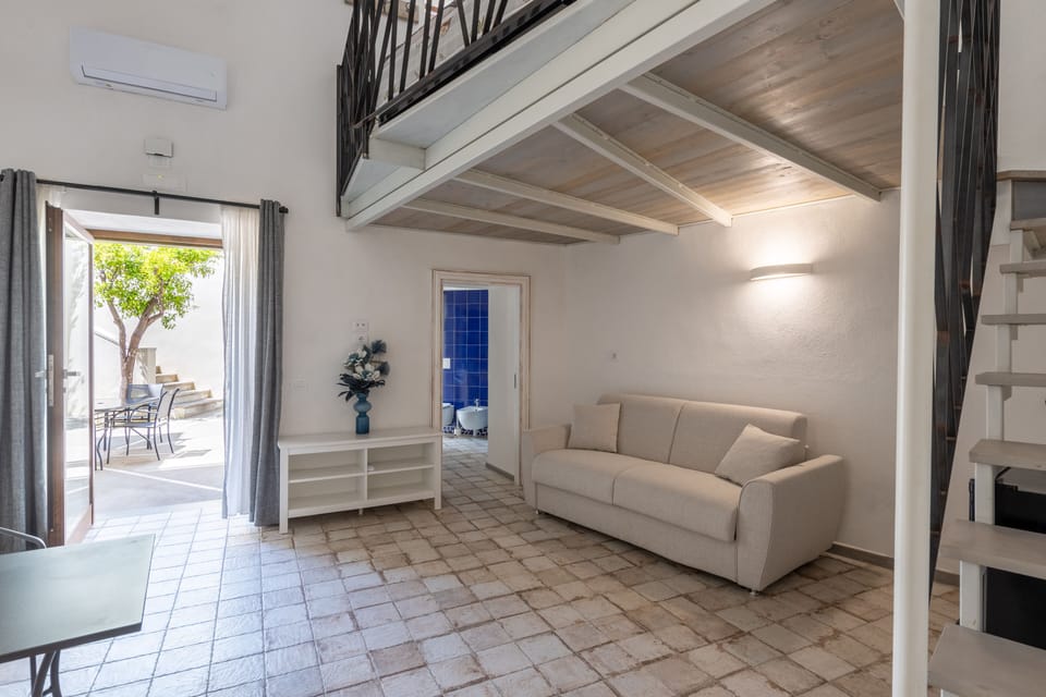 Second bedroom