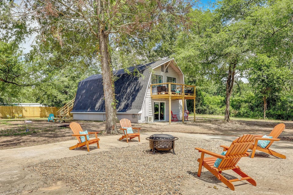 Broken Bow Vacation Rental | 5BR | 2BA | 1,800 Sq Ft | Step-Free Access