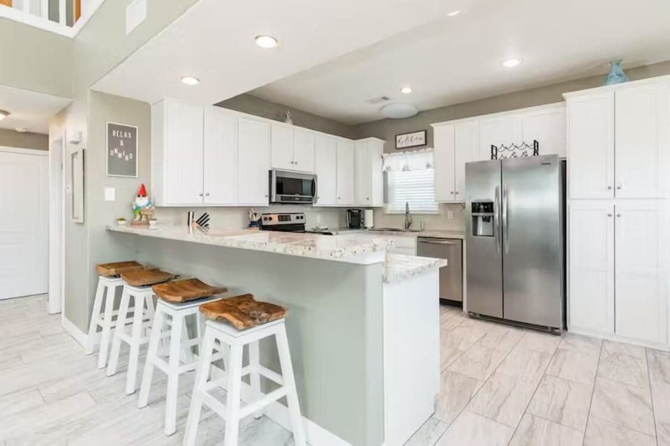 Breakfast bar