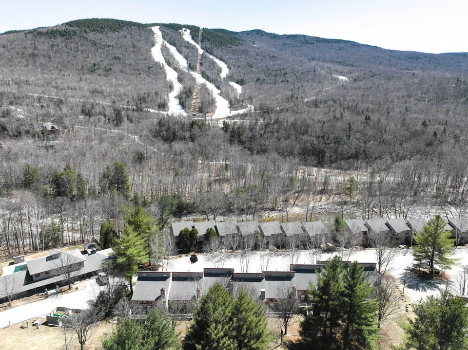 11 Ski Lifts Nearby