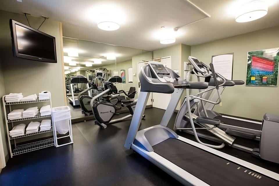 Recharge your energy with cardio and strength equipment anytime.