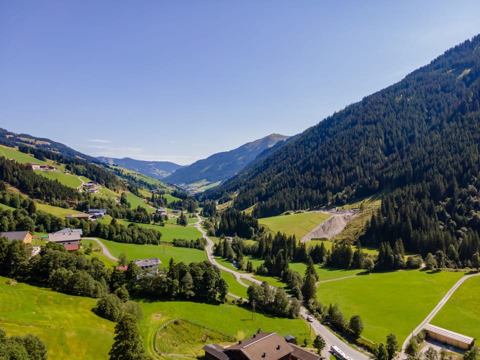 Surroundings [summer] (1-5 km)