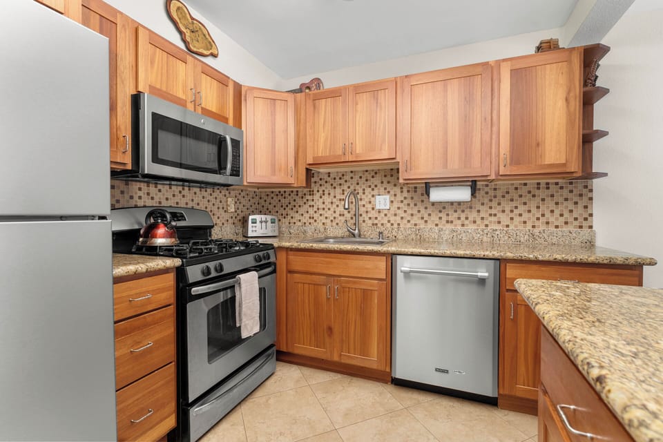 Full Kitchen