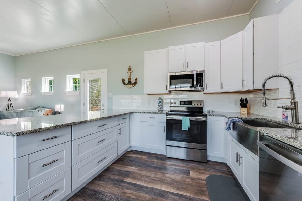 Full Kitchen