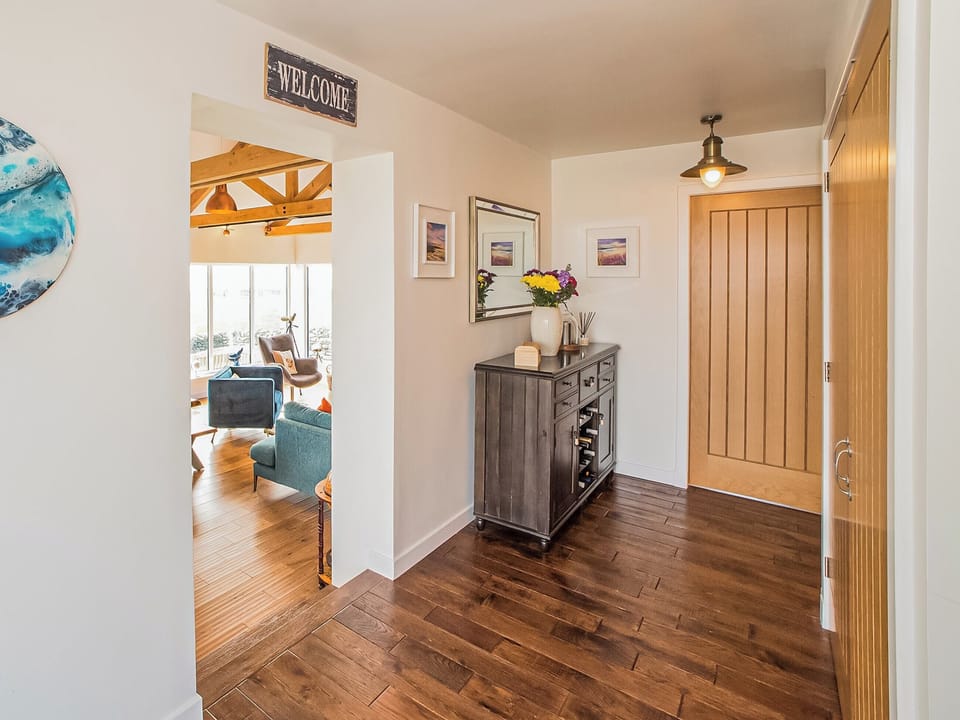 Hallway | Two Seas Hebrides, Eoropie, Isle of Lewis