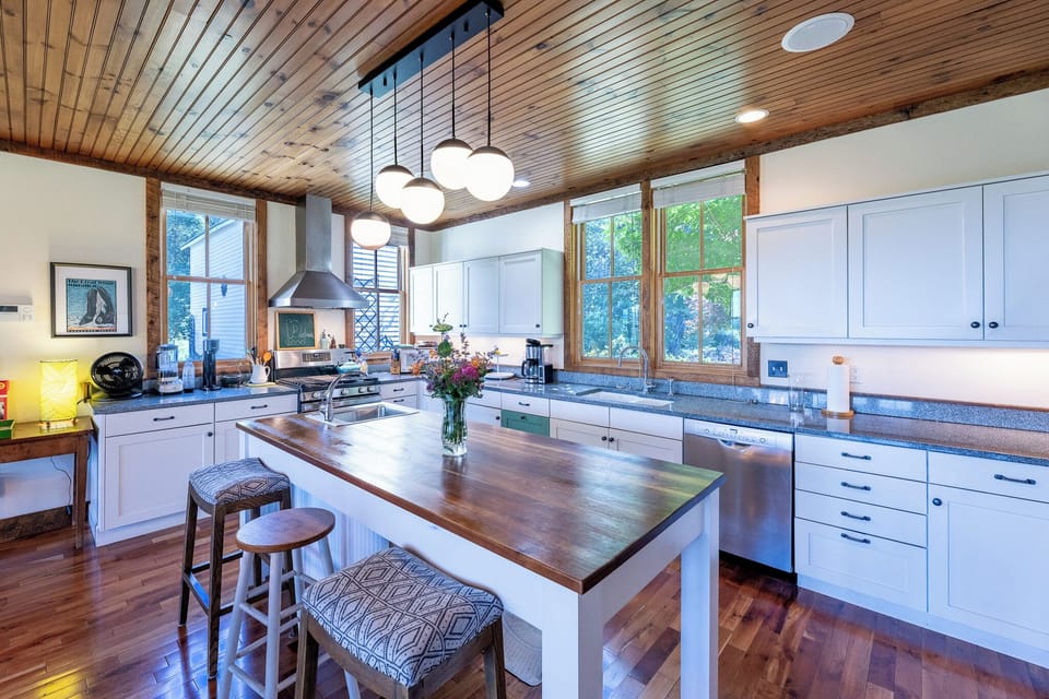 Kitchen with everything you need to cook a holiday feast!