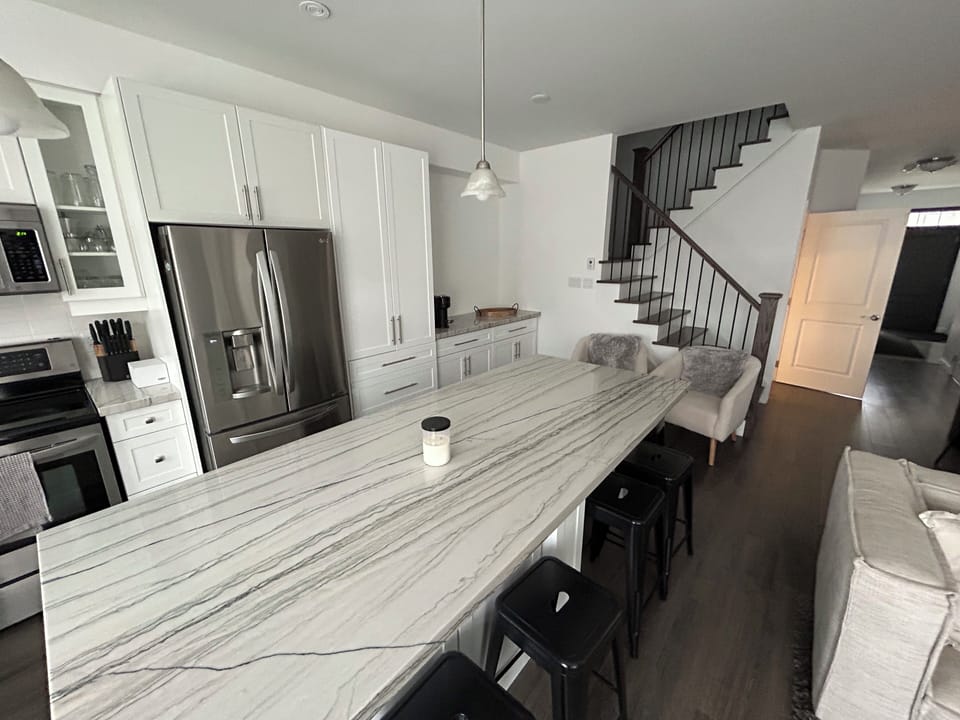 Modern and fresh open concept main floor