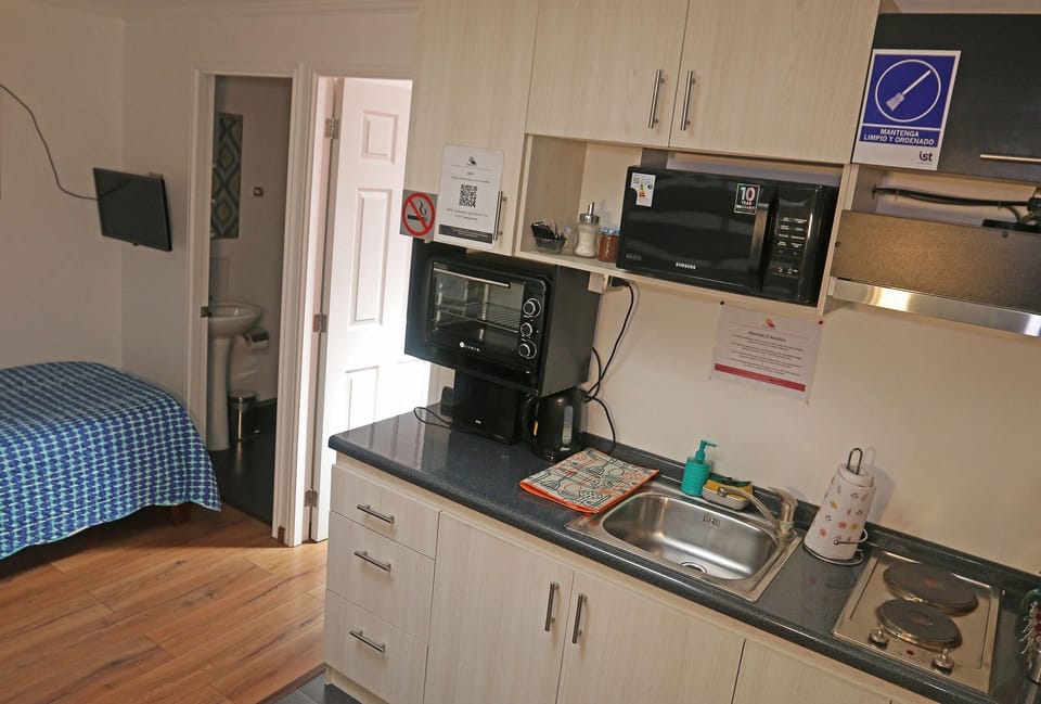 Kitchen or kitchenette