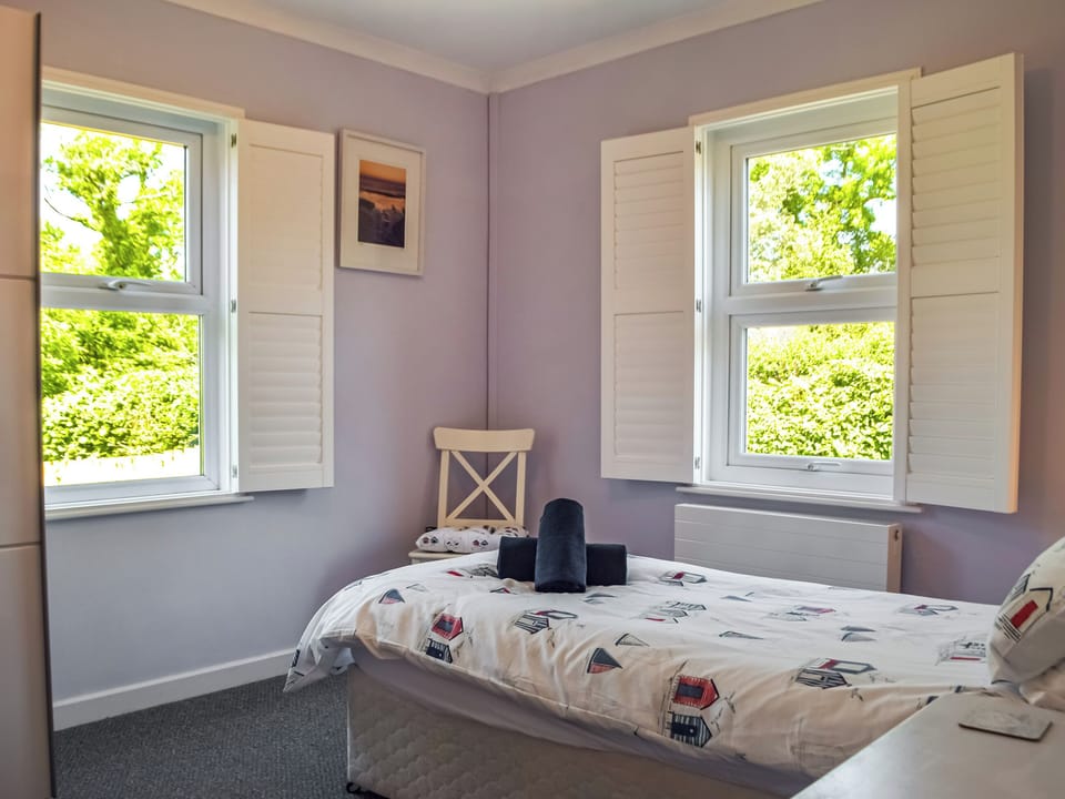 Single bedroom | Seaview Cottage - Amroth Cottages, Amroth, near Saundersfoot