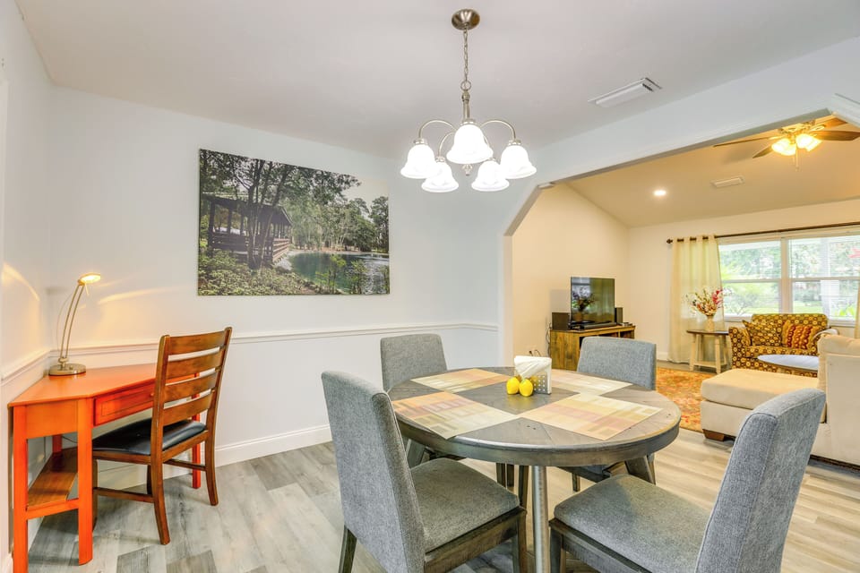 Dining Area | Dishware/Flatware | Trash Bags/Paper Towels