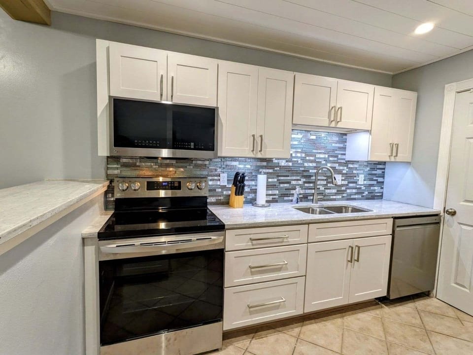 Fully Equipped Updated Kitchen