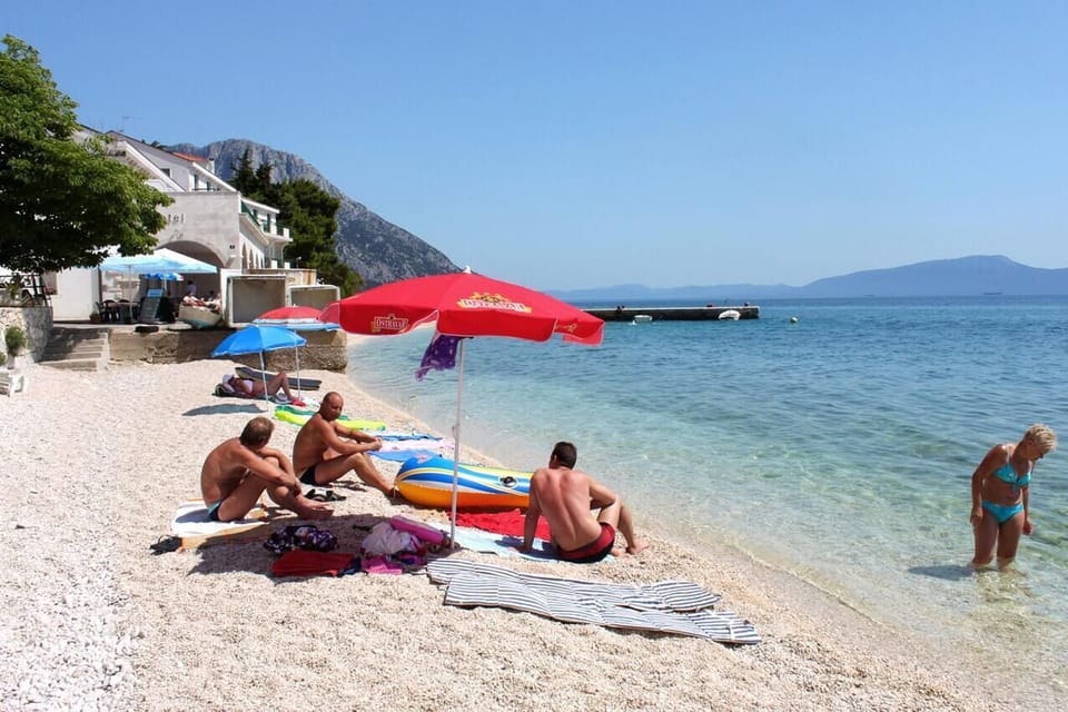 Nearby beaches