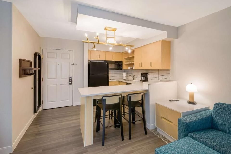 Sip morning coffee at the breakfast bar in style.