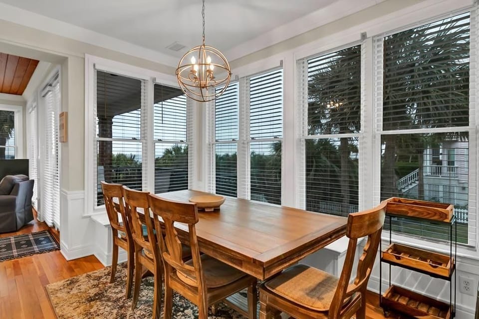 107 Grand Pavilion Dining Table for 8 