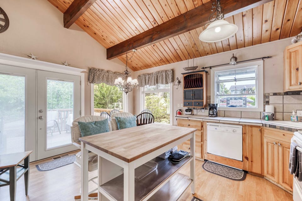 Kitchen Space with Island seating
