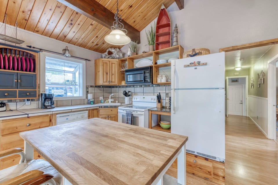 Kitchen with space for movement