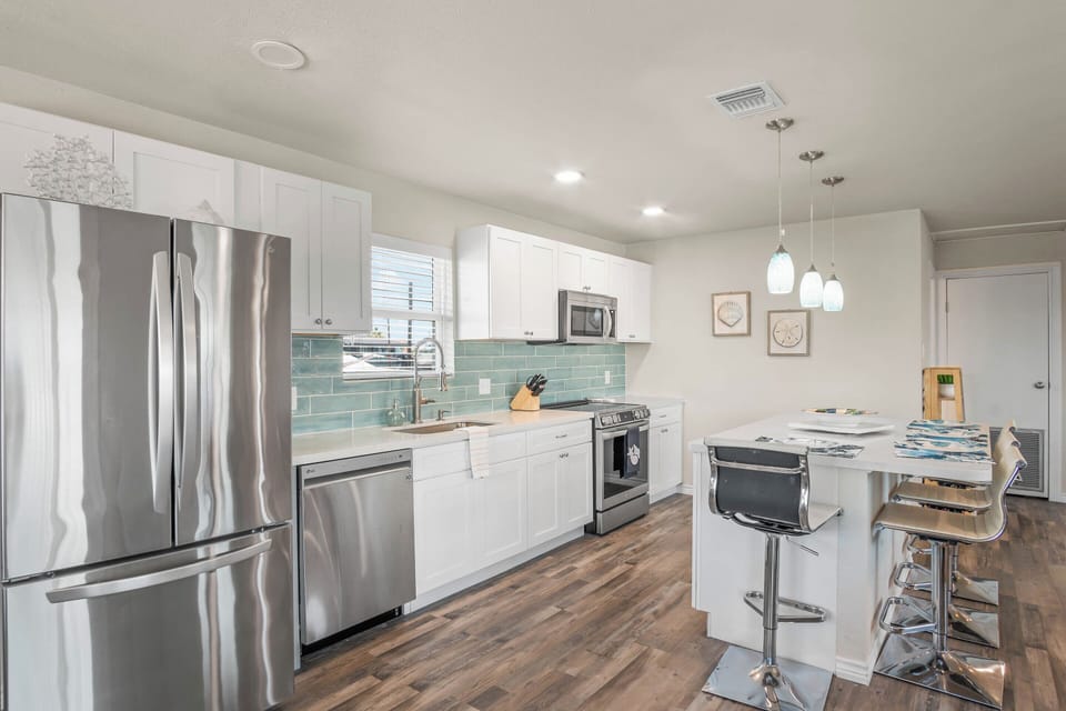 Full Kitchen