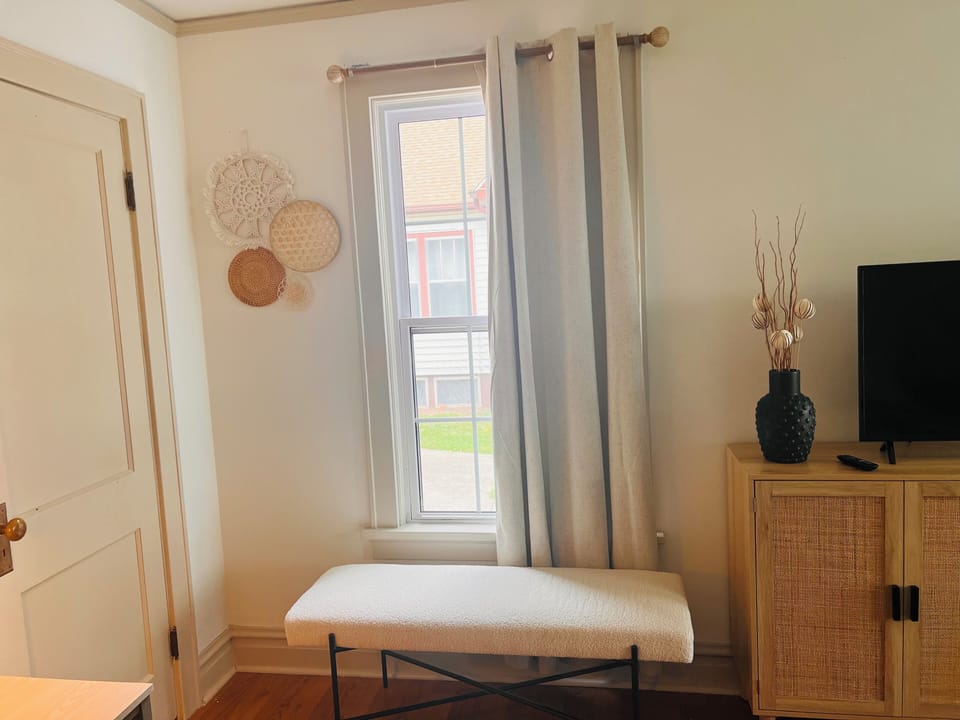 Closets and extra seating 