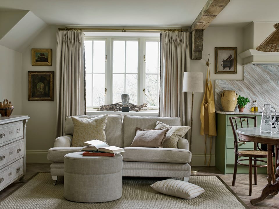 Living Room / Lounge