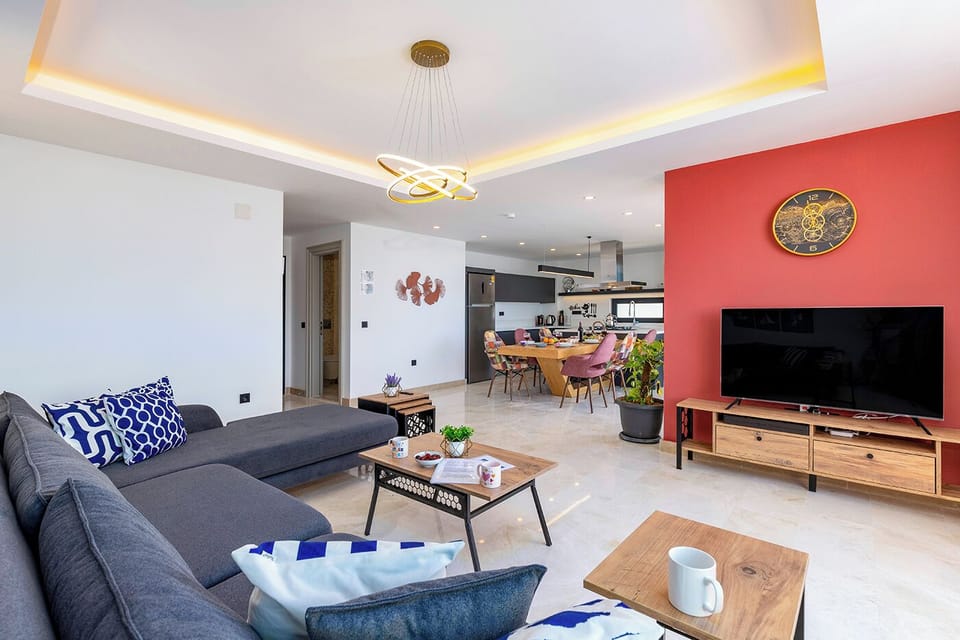 Modern lounge area equipped with a 50'' HD Smart TV