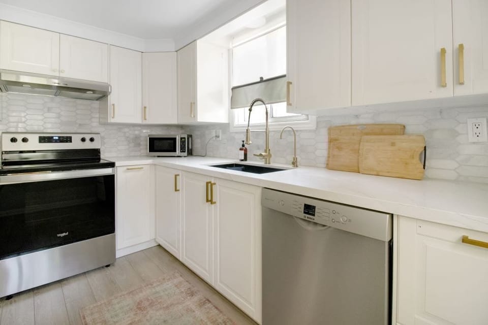 Kitchen - Microwave