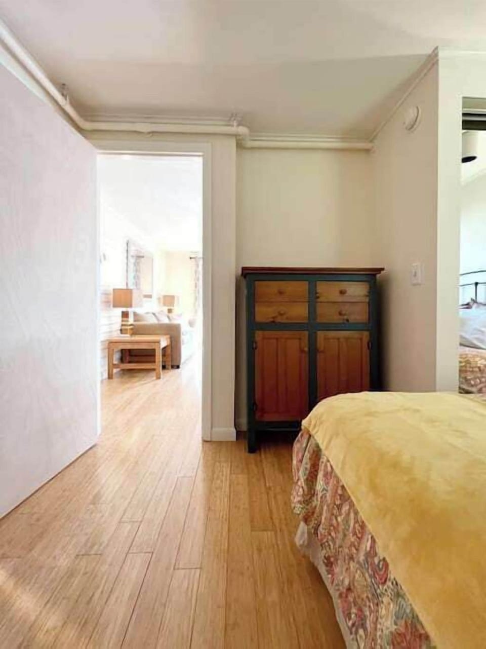 Lovely two bedroom condo, central Stowe location. (4100)