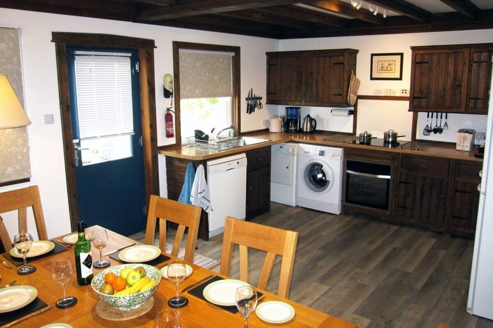 Jura Cottage kitchen