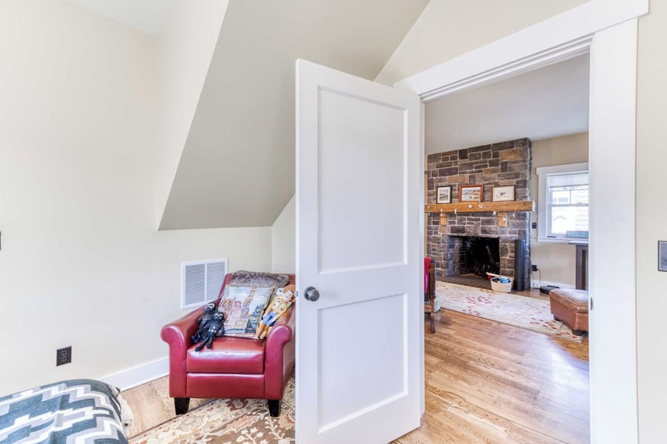 Bedroom floor 1