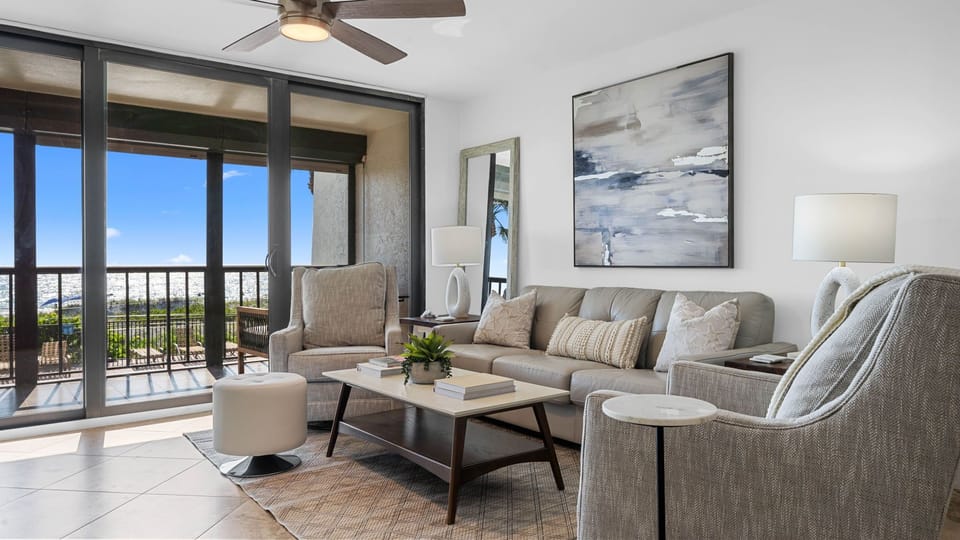 Class and comfort!  Living room overlooks gulf! Smart TV! Sleeper sofa!