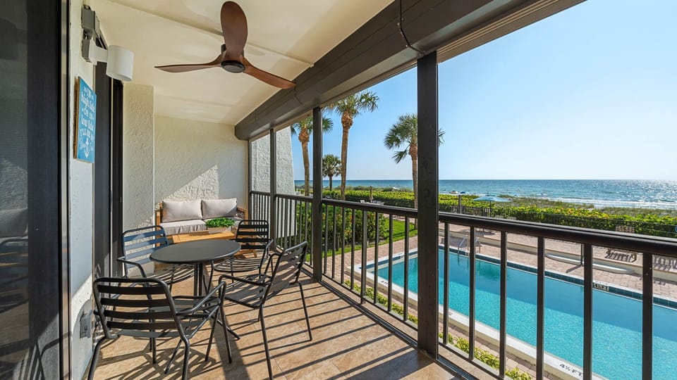 Expansive balcony with panoramic views!