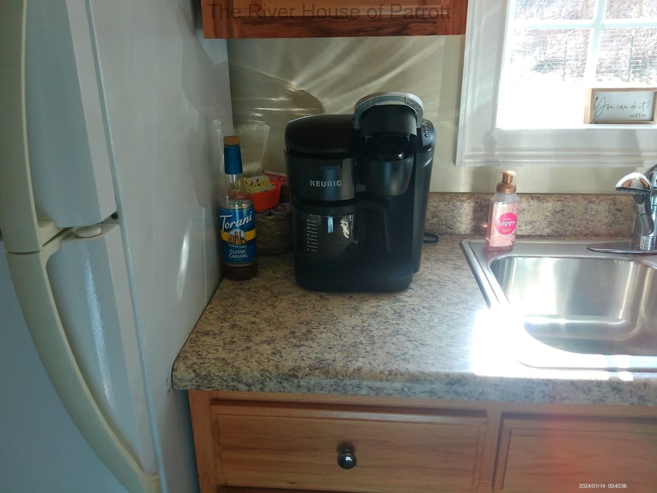 Keurig dual coffee maker- pods or whole pot. Please bring your favorite.