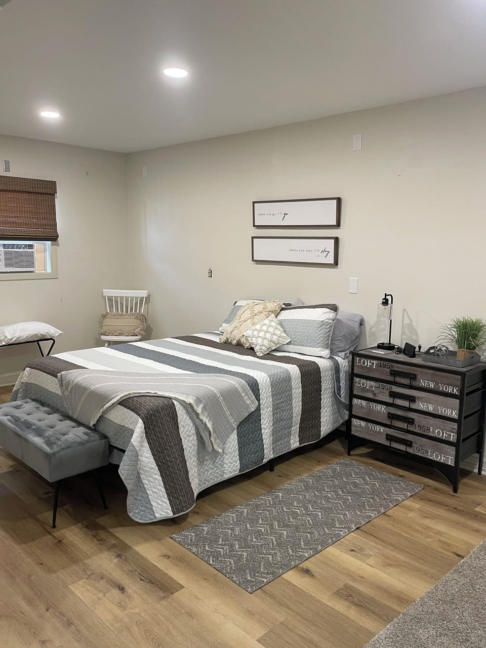 Queen size bed