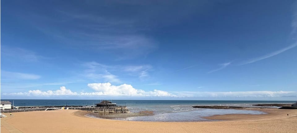 Balcony view - Beach Lookout - Broadstairs - Kent - @seastayuk