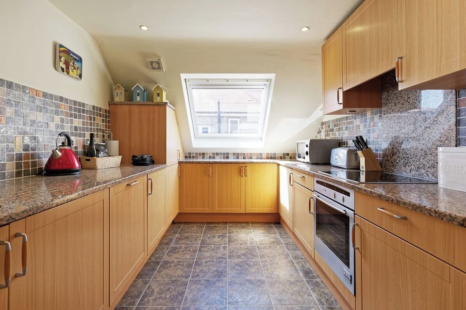 Kitchen  - Luna's Seaview Apartment in Broadstairs, Kent Hosted by @seastayuk www.seastay.co.uk