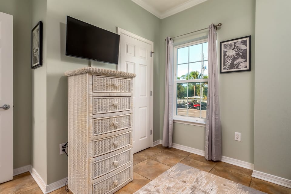 Twin over Full Guest Bedroom
