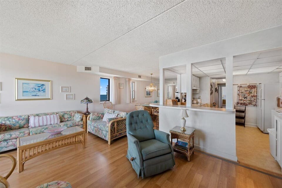 This 3 Bedroom Condo is sure to feel like your Home Away From Home!