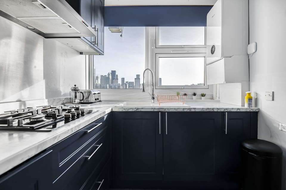 Fully equipped spacious kitchen with dishwasher, oven, all useful utensils etc