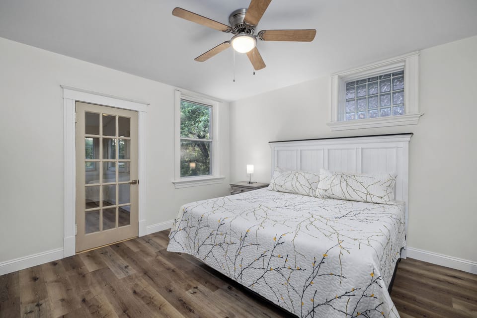 Master Bedroom - King Bed