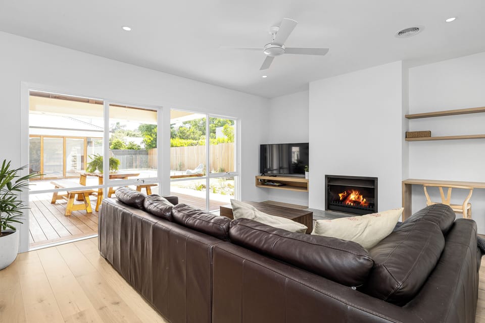 Spacious living area 