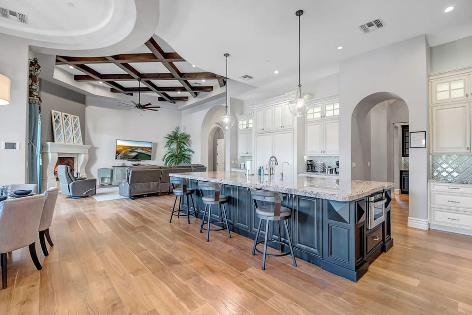 Spacious, Open Layout great for gatherings