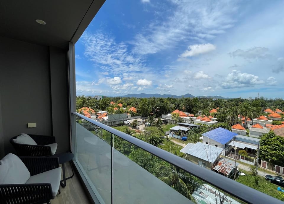 Mountain view apartment in the heart of BangTao (10503)