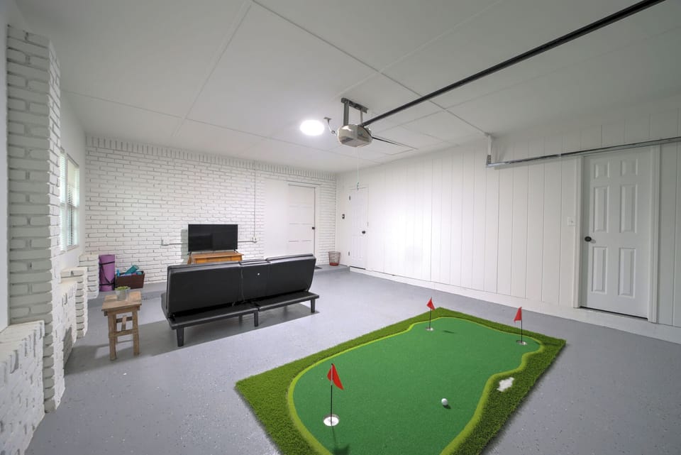 4e41068b-7038-4ad8-b1fa-59f16f0be61e