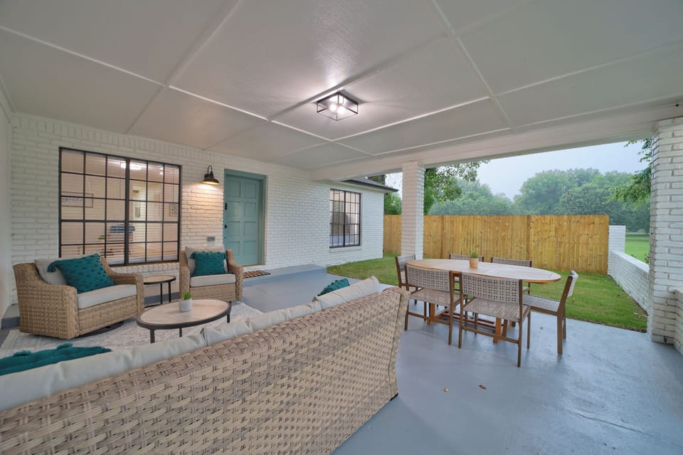 143e78c1-7340-450d-8fec-a810e23b078b