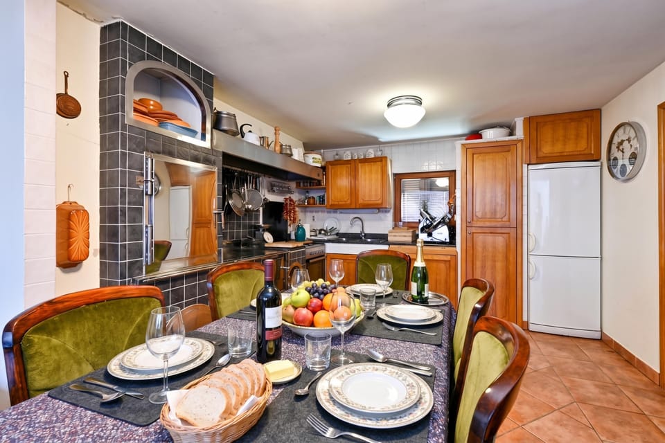 Kitchen and dining area