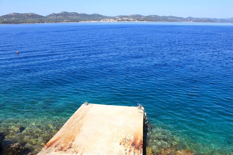 Nearby beaches
