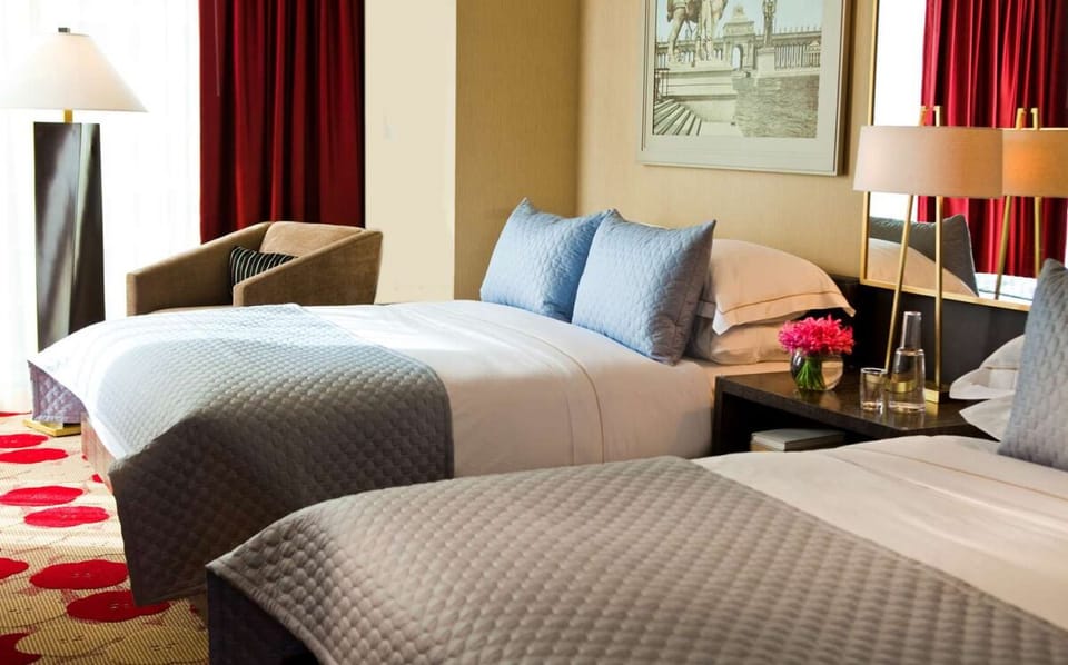 Unit with 2 Queen beds