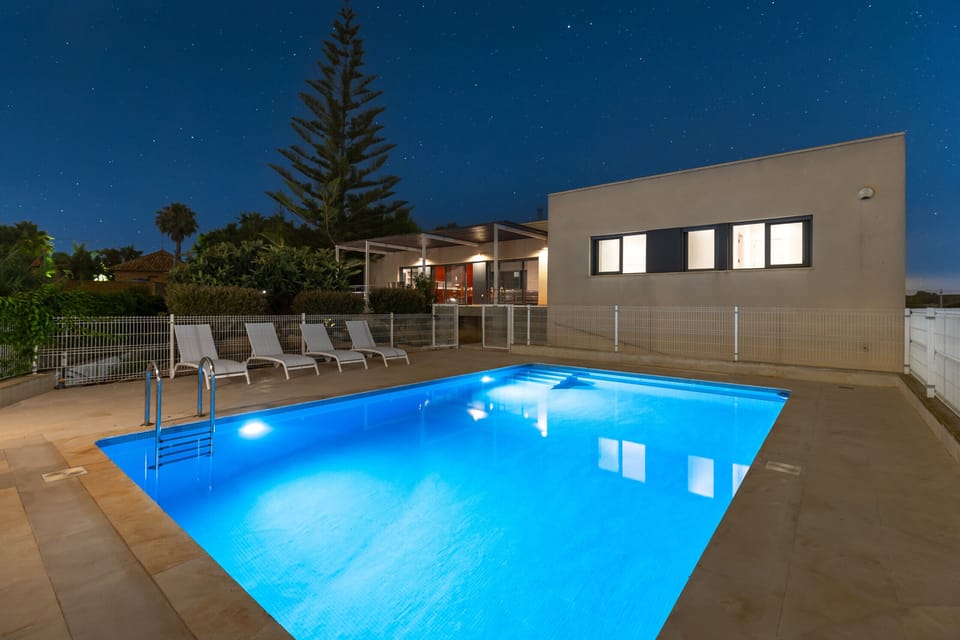 Vacation Rentals with Private Pool