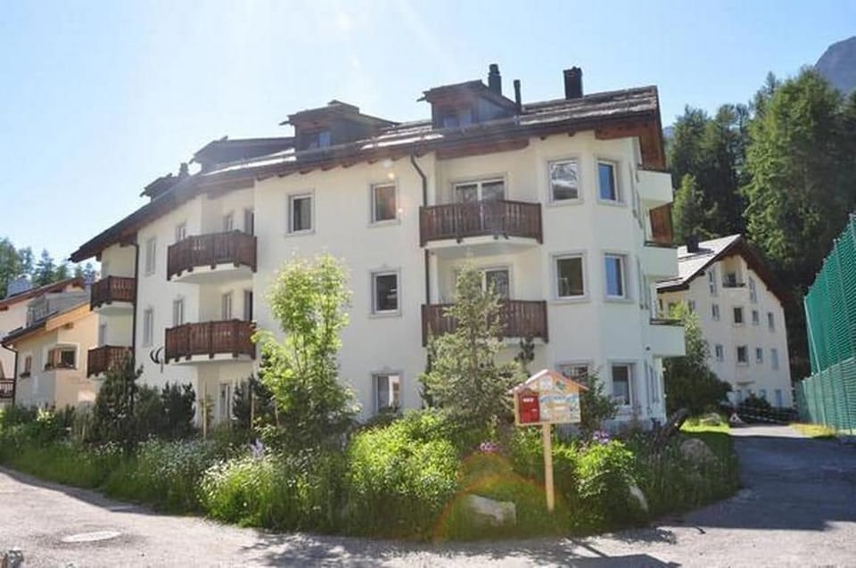 Exterior view Summertime