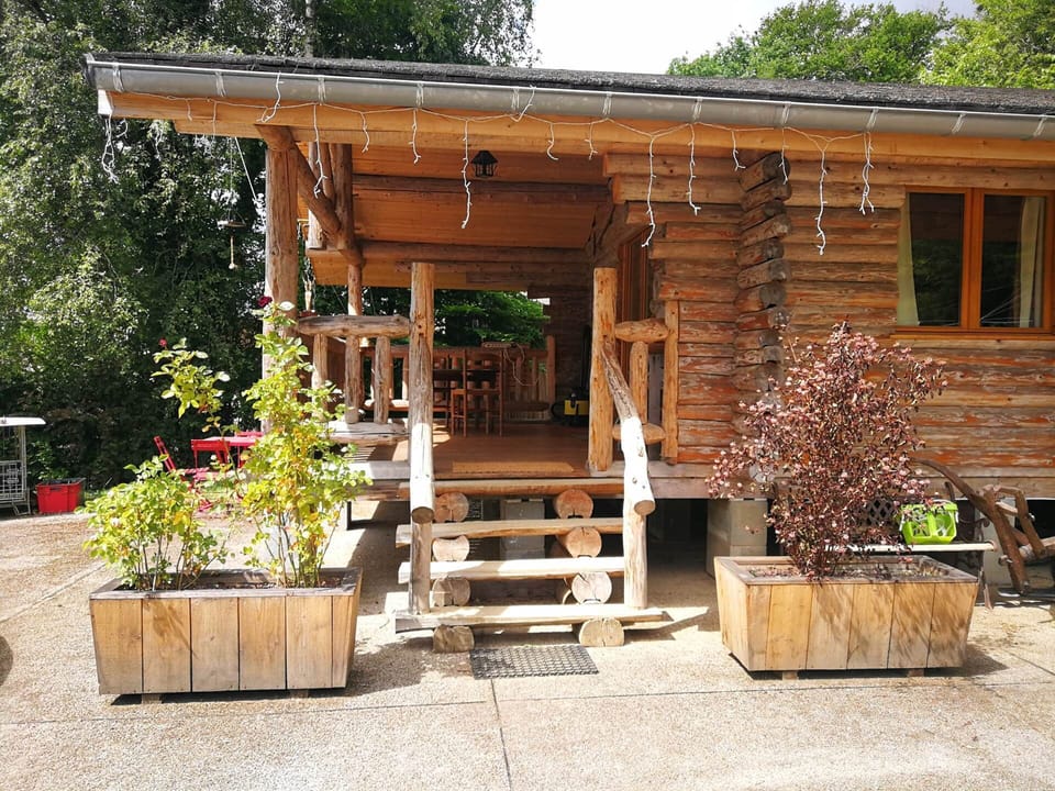 Chalet avec escalier