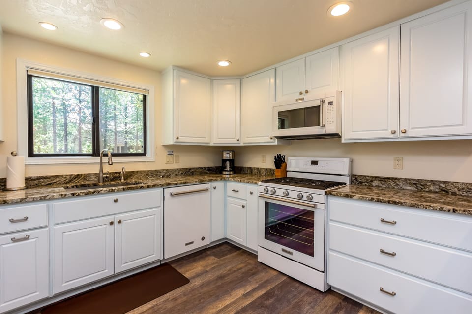 Kitchen - Main Level